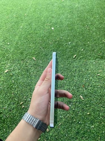 kamera çəkən: Samsung Galaxy S24+, rəng - Ağ — 2