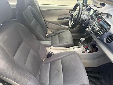 авторынок унаа: Honda Insight: 2010 г., 1.3 л, Вариатор, Гибрид, Хетчбек — 5
