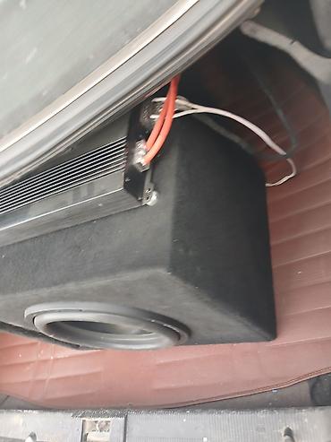 hdd kabel: Avtomobil üçün subwoofer sistemi - Güclü bas üçün portlu taxta — 1
