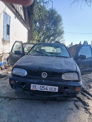 Volkswagen Golf: 1993 г., Бензин, Хэтчбэк