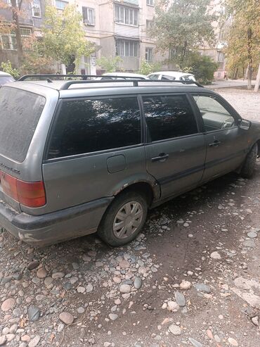 Volkswagen: Volkswagen Passat: 1994 г., 1.8 л, Механика, Бензин, Универсал