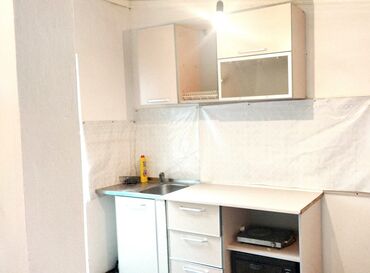 дома в городе бишкек: 40 м², 1 комната