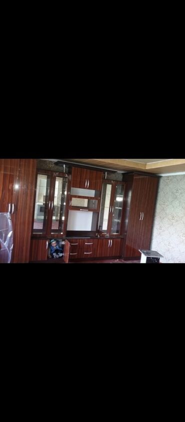 стенка из 5 шкафов: Зал үчүн гарнитур, ДСП, түсү - Күрөң