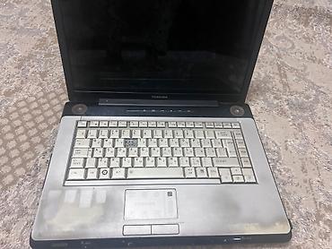 komputer temizlenmesi: Toshiba (adaptoru taxanda işləyir) — 2