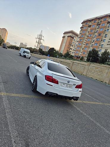 turbo az ranc rover: BMW 5 Series (F10) sedan – ağ rəngdə, M paket görünüşlü. Mawin idyal — 6