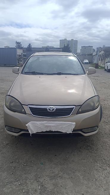 Sərnişin daşımaları: Minik avtomobili — 5