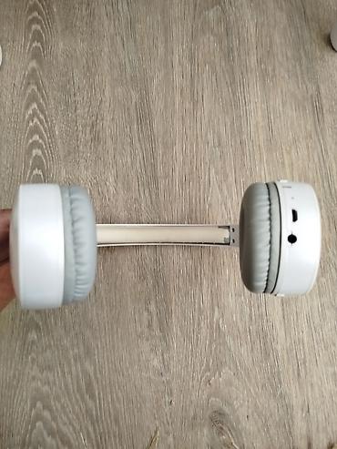 Кулакчындар: Накладные беспроводные наушники BOROFONE (белые/серые амбушюры) — 3