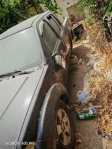 nissan diskləri: Nissan Navara pikap üçün ehtiyat hissələri. Şəkillərdə qara rəngli — 1