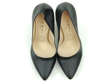 krótkie spodenki damskie diverse: Flat shoes for women, 37, condition - Perfect