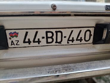Qoşqular: Nömrə nişanı: 44-BD-440 (AZ) - Azərbaycan seriyalı avtomobil dövlət