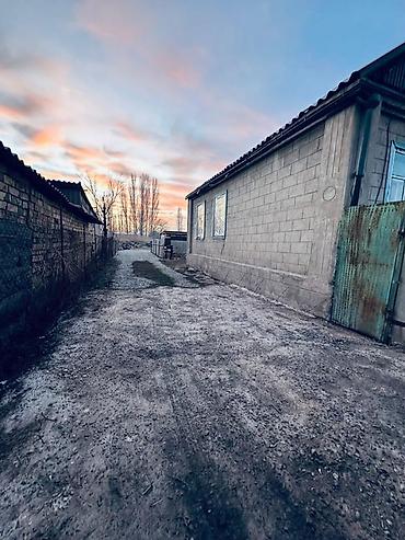 Продажа коттеджей и домов: Очень срочно продается одноэтажный закошенный кирпичный дом с at lalafo.kg — 11 Продажа коттеджей и домов: Очень срочно продается одноэтажный закошенный кирпичный дом с — 11