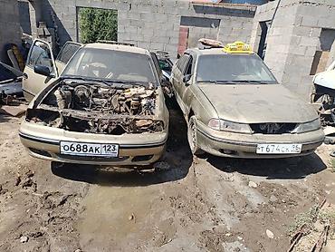 двери нексия 1: Daewoo Nexia, комплект на разбор - Два автомобиля Daewoo Nexia седан — 3