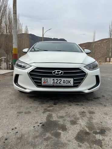 Hyundai: Hyundai Elantra: 2016 г., 2 л, Автомат, Бензин