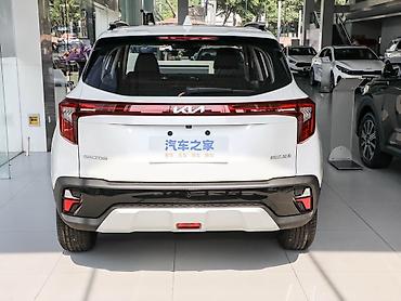 Kia: Стоимость Kia Seltos 2023 года, комплектация 1.5L CVT Luxury, по — 5