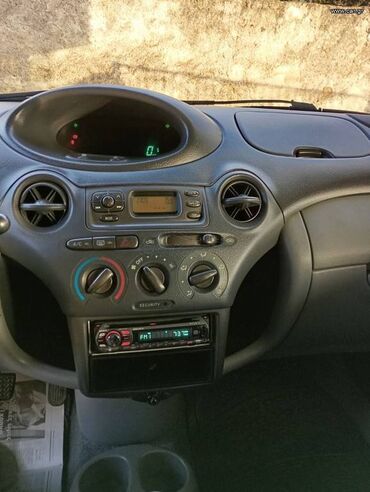 Toyota: Toyota Yaris: 1 l. | 2002 έ. Χάτσμπακ at lalafo.gr — 6 Toyota: Toyota Yaris: 1 l. | 2002 έ. Χάτσμπακ — 6
