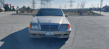 maşın mercedes: Mercedes-Benz C 180: 1.8 l | 1993 il Sedan