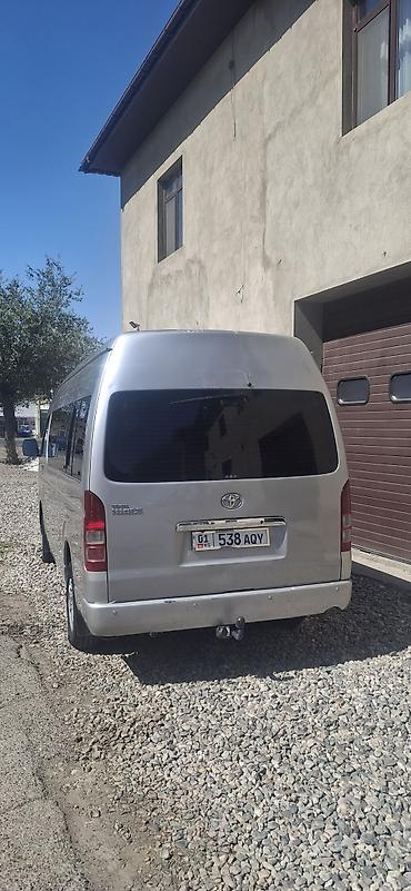 мото зонтик: Toyota Hiace: 2005 г., Бус — 1
