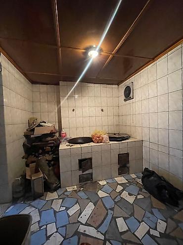 Продажа коттеджей и домов: 🏡 *Продается дом в Золотом Квадрате!* 📍 Ул. Айдаралиева 8 (между — 28