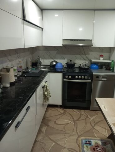 дома аэропорт манас: Дом, 700 м², 2 комнаты, Собственник, Дизайнерский ремонт