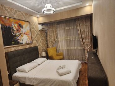 Uzunmüddətli kirayə mənzillər: Xetai metrosu Park Azure-da mənzil kirayə verilir. Mərtəbə 21/7. Ümumi — 20