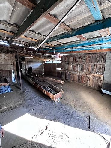 Продажа коттеджей и домов: Продаю дом 5 комнат, с ремонтом 100 кв. м, в центре г. Орловка. Уч — 22