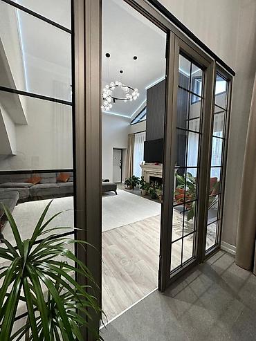 Продажа коттеджей и домов: Предлагается к продаже двухэтажный дом, расположенный в ж/м Ынтымак — 18