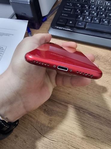 Apple iPhone: IPhone 8, Б/у, 64 ГБ, Красный, 100 % — 5