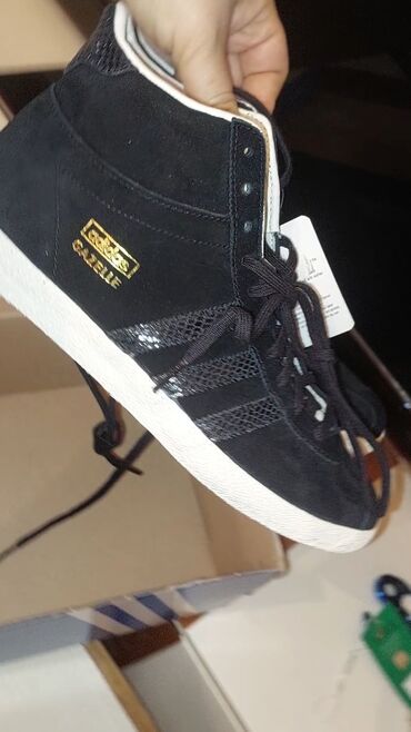 adidas and stella mccartney qadın krossovkaları: Adidas, Ölçü: 39, rəng - Qara, Yeni
