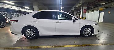 Toyota: Toyota Camry: 2018 г., 2.5 л, Автомат, Гибрид, Седан — 2