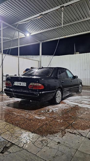 Mercedes-Benz E 320: 3.2 l | 1995 il Sedan lalafo.az -da Mercedes-Benz E 320: 3.2 l | 1995 il Sedan