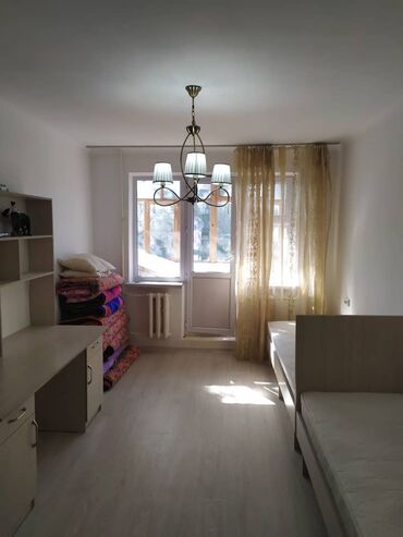 3 ком кв в бишкеке в Кыргызстан | Долгосрочная аренда квартир: 2 комнаты, 44 м², 104 серия, 3 этаж, Свежий ремонт, Центральное отопление