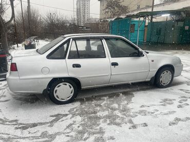 ишу машина: Daewoo Nexia: 2012 г., 1.5 л, Механика, Бензин, Седан