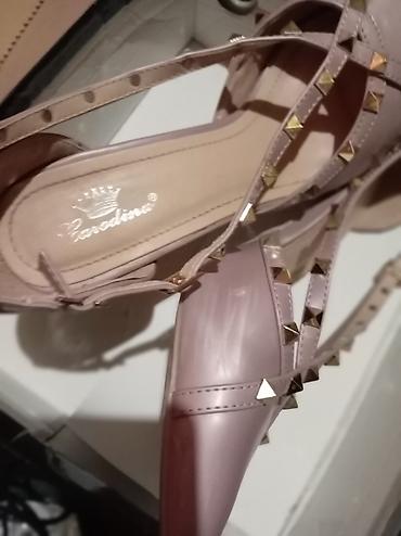 Salonke: Ženske cipele na visoku potpeticu – više modela - Crne salonke sa — 38
