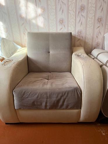 Divanlar: Künc divan, İşlənmiş, Açılan, Bazalı, Parça, Çatdırılma yoxdur — 2