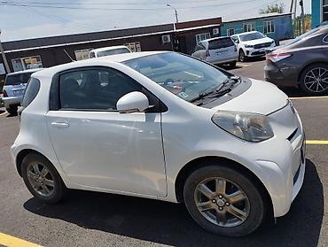 iq: Toyota iQ: 2012 г., 0.1 л, Автомат, Бензин, Хэтчбэк — 3