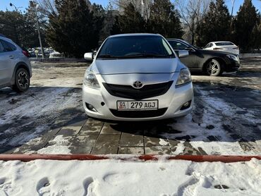 Toyota: Toyota Yaris: 2008 г., 1.5 л, Автомат, Бензин, Седан