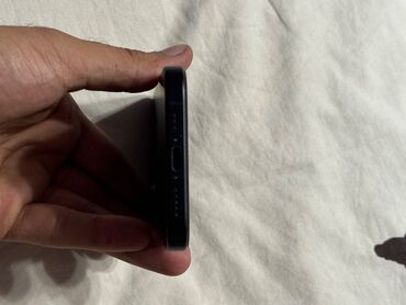 Apple iPhone: IPhone 16, 128 GB, Black Titanium