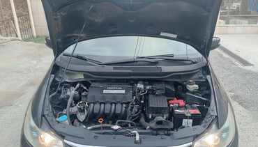 Honda: Honda Insight: 1.3 l | 2011 il Sedan — 1