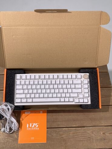 Клавиатуры: Клавиатура, VGN, Механическая, Проводное подключение, Размер: 75% — 2