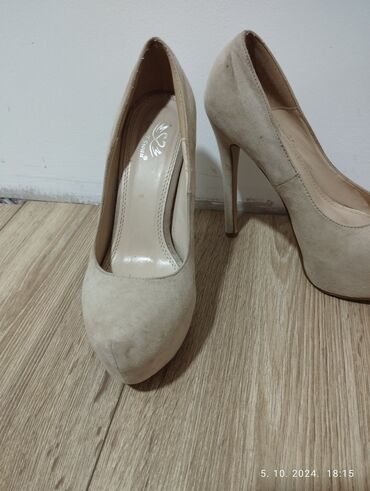 cipele otvorenih prstiju: Pumps, 37