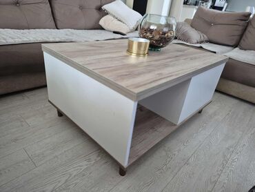 Stolovi: Klub sto sa skrivenim odlaganjem - Materijal: oplemenjena iverica — 5