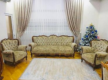 işlənmiş stullar satılır: İşlənmiş, Klassik divan, 2 kreslo, Bazasız, Açılmayan — 1