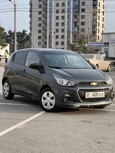 полицейский машина: Chevrolet Spark: 2016 г., 1 л, Автомат, Бензин