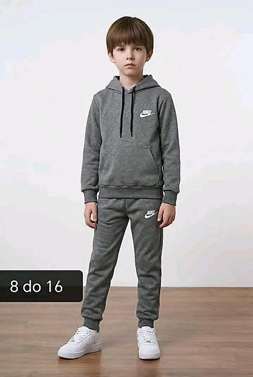 topmove kofer: Novoo
Nike kompletici
2500 dinara ❤️‍🔥
❄ — 2