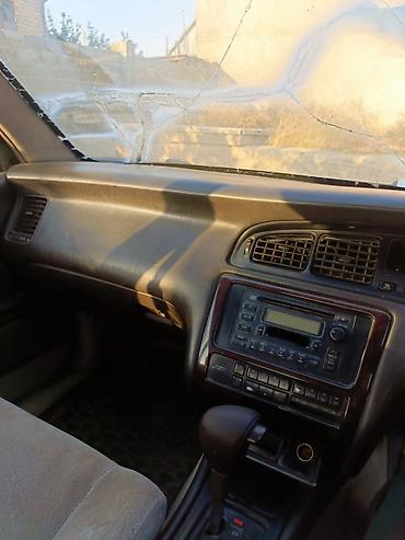 Toyota: Toyota Crown: 1994 г., 2 л, Автомат, Бензин, Седан — 2