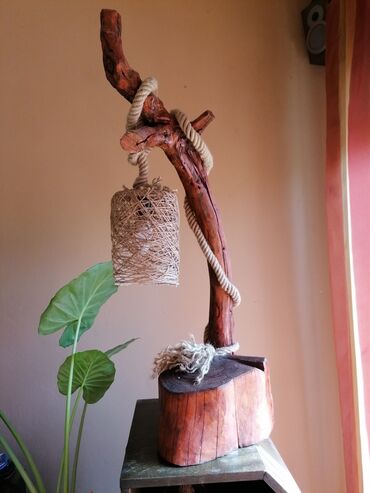 Rasveta: Handmade lampa, od kvalitetnog masivnog smokvinog drveta