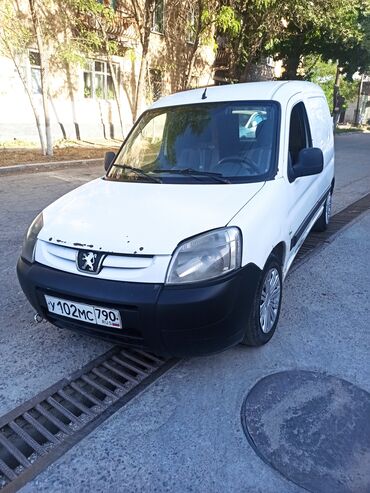 пежо боксер купить: Белый фургон Peugeot Partner 2010года с двумя местами, предназначенный