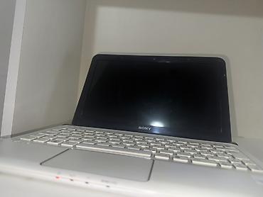 sony notebook: Sony VAIO ağ noutbuk Sarj cihazi:verilir - Model xətti: Sony VAIO (ağ — 6