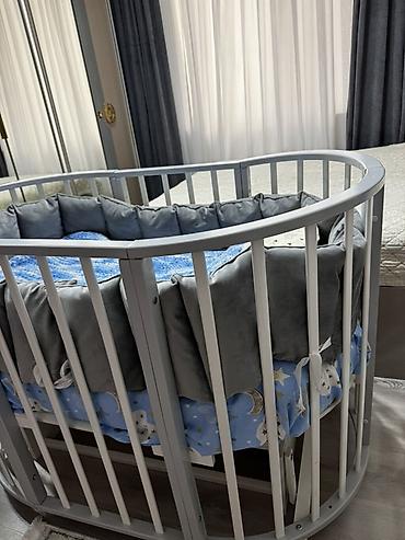 Beşiklər: Real alıcıya endirim olunacaqdır. Matras da hədiyyədir. Oval formalı — 3