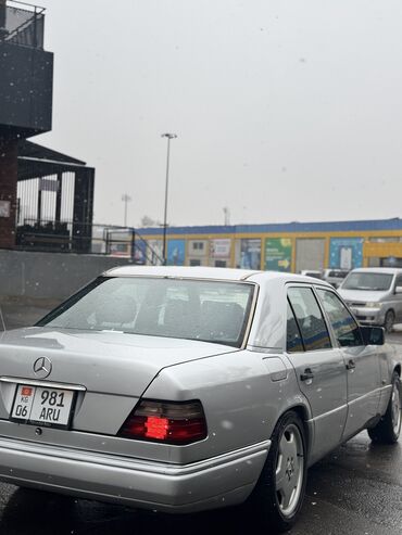 Mercedes-Benz: Mercedes-Benz W124: 1994 г., 3.2 л, Автомат, Бензин, Седан — 12